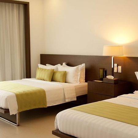 Ciriaco Hotel And Resort Calbayog Exterior photo