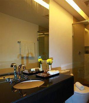 Ciriaco Hotel And Resort Calbayog Exterior photo