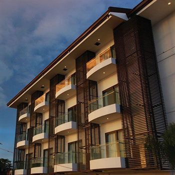 Ciriaco Hotel And Resort Calbayog Exterior photo